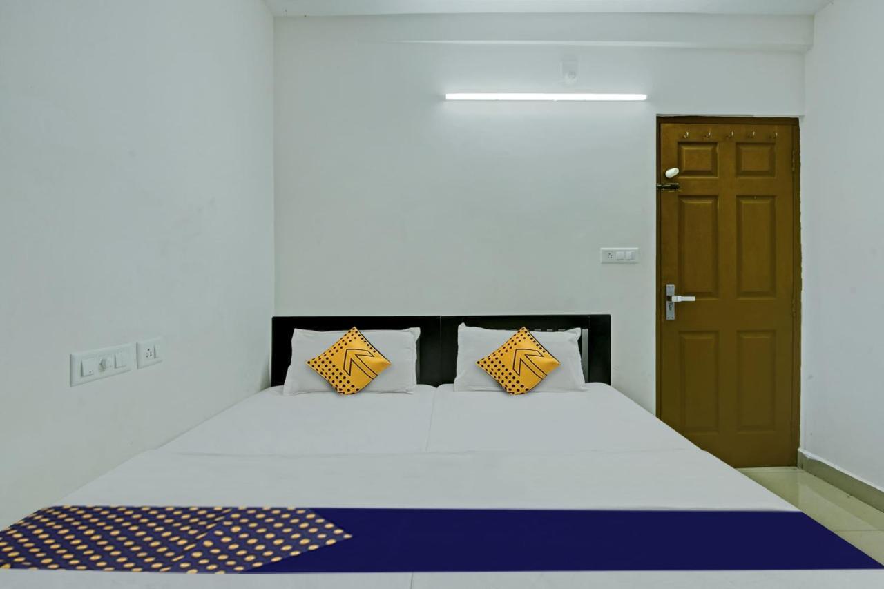 Hotel O Royal Residency Erattupetta Zewnętrze zdjęcie